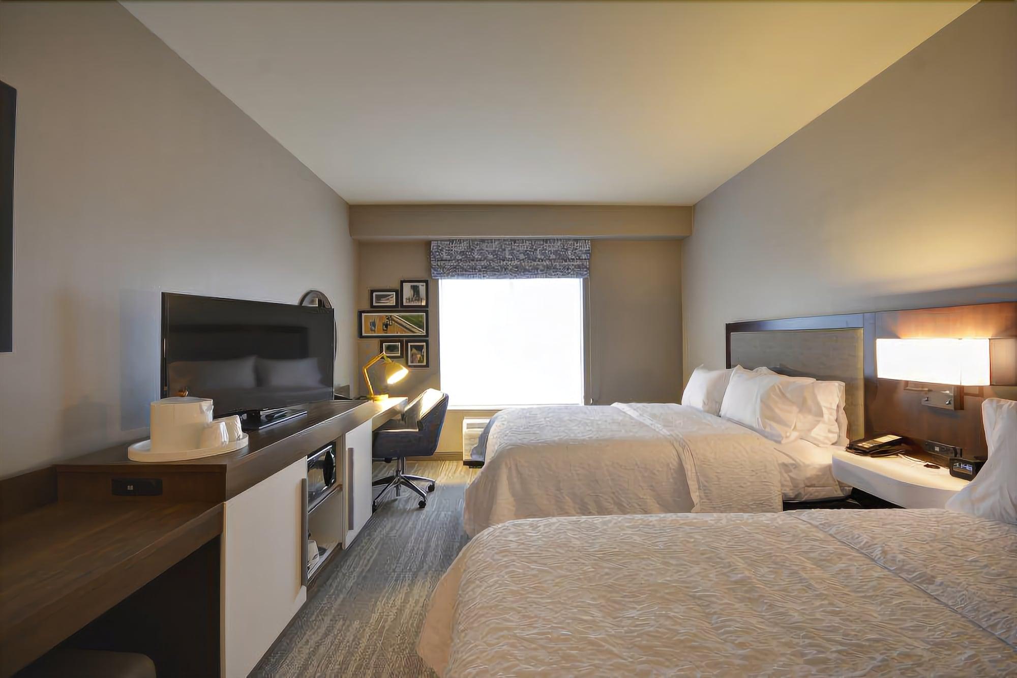 Hampton Inn Livonia Detroit Exterior photo