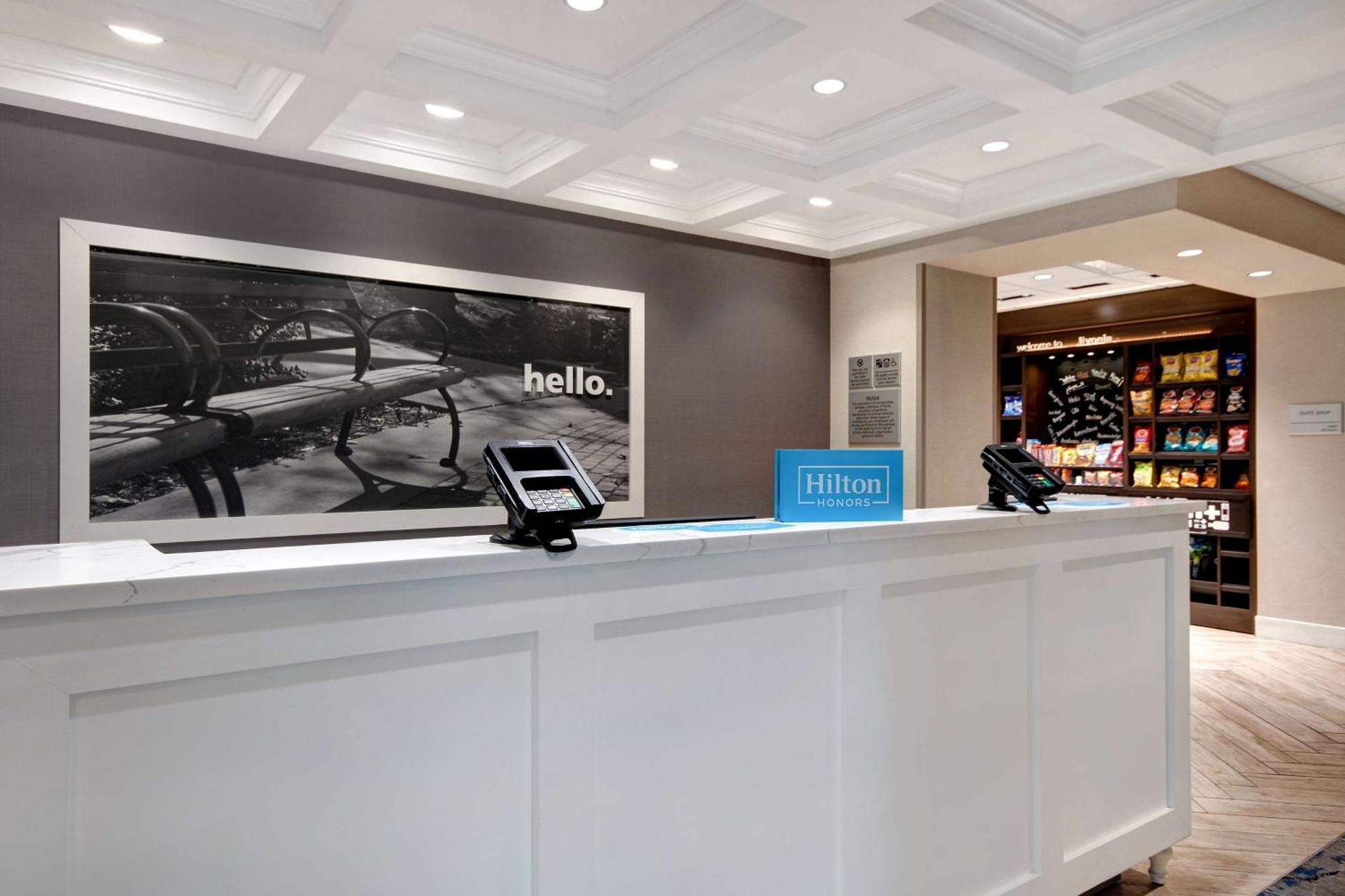 Hampton Inn Livonia Detroit Exterior photo